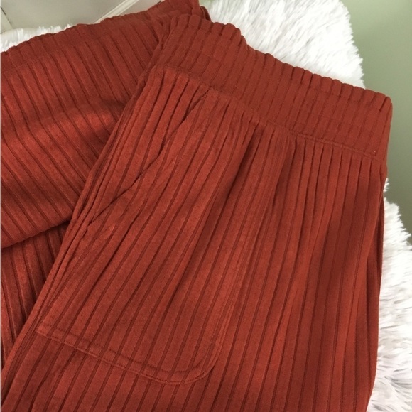 SO 1X maroon hacci knit flare high rise wide legs pant - Picture 10 of 16